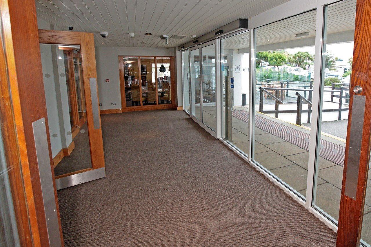 Premier Inn Premier Inn Torquay Seafront Exterior foto